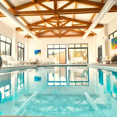 Domaine Ribiera, 5 Etoiles, & Golf - Forcalquier 5* Niozelles
