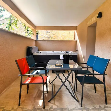 Hotel Domaine Ribiera, 5 Etoiles, & Golf - Forcalquier
