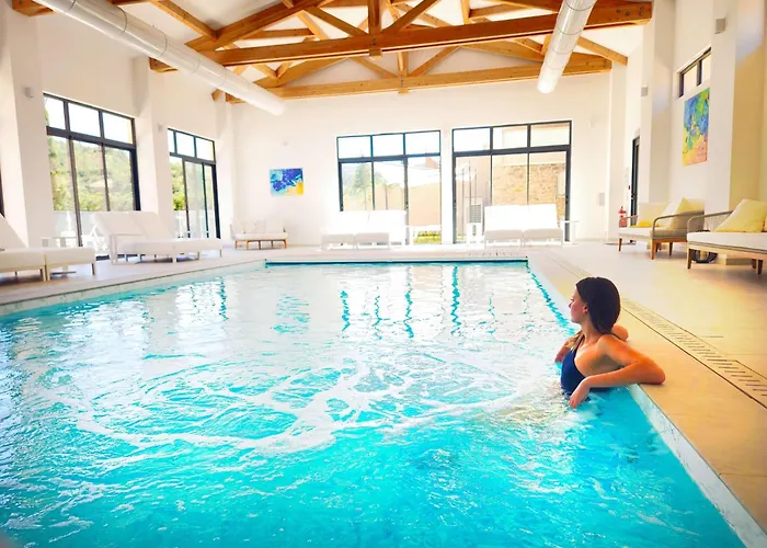 Domaine Ribiera, 5 Etoiles, & Golf - Forcalquier 5*