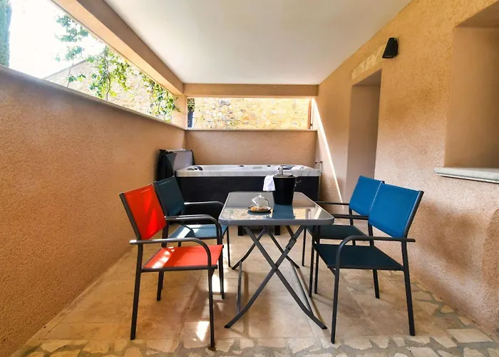 Hotel Domaine Ribiera, 5 Etoiles, & Golf - Forcalquier