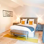 Domaine Ribiera, 5 Etoiles, & Golf - Forcalquier Hotel