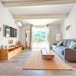 Domaine Ribiera, 5 Etoiles, & Golf - Forcalquier Hotel 5*