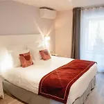 Hotel Domaine Ribiera, 5 Etoiles, & Golf - Forcalquier 5*