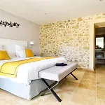 Hotel Domaine Ribiera, 5 Etoiles, & Golf - Forcalquier Niozelles