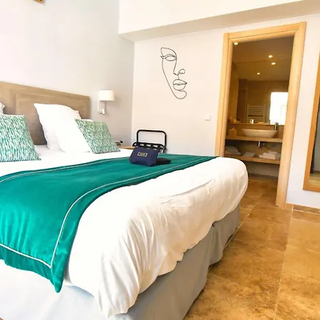 Hotel Domaine Ribiera, 5 Etoiles, Spa&golf - Forcalquier 5*