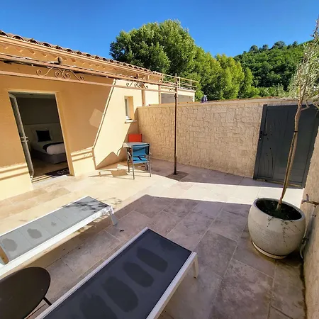 Domaine Ribiera, 5 Etoiles, & Golf - Forcalquier فندق
