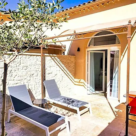 Domaine Ribiera, 5 Etoiles, & Golf - Forcalquier Hotel 5*