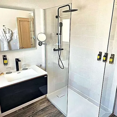 Domaine Ribiera, 5 Etoiles, & Golf - Forcalquier 5*
