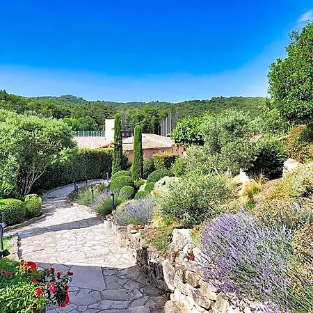 Domaine Ribiera, 5 Etoiles, & Golf - Forcalquier Hotel 5*