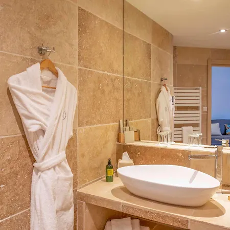 Domaine Ribiera, 5 Etoiles, Spa&golf - Forcalquier Hotel