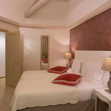 Domaine Ribiera, 5 Etoiles, & Golf - Forcalquier Hotel