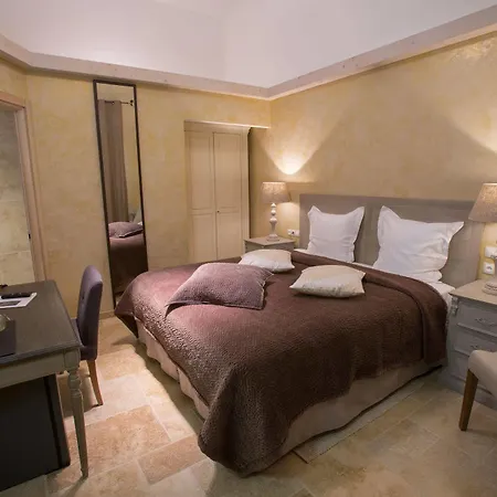 Hotel Domaine Ribiera, 5 Etoiles, & Golf - Forcalquier Niozelles